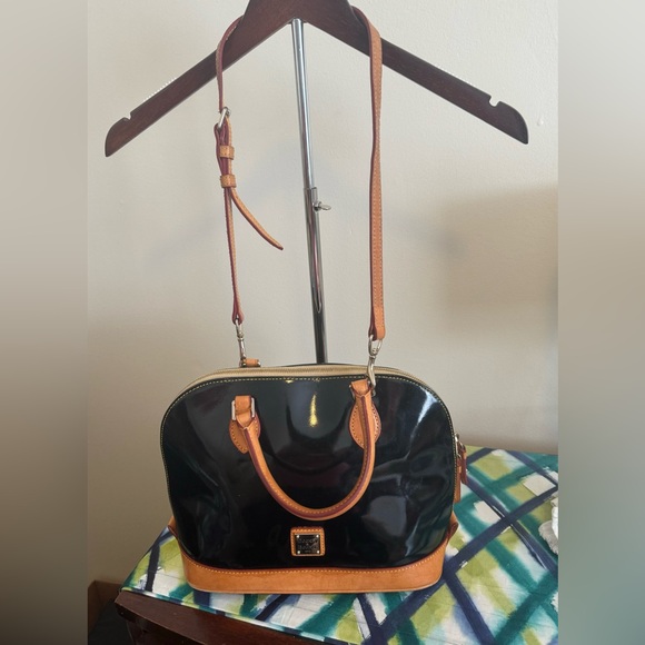 Dooney & Bourke Black and Tan Women's Bag - Picture 3 of 6